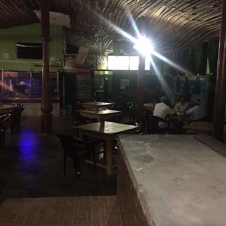 Grand Hilton Hotel Negombo Bagian luar foto
